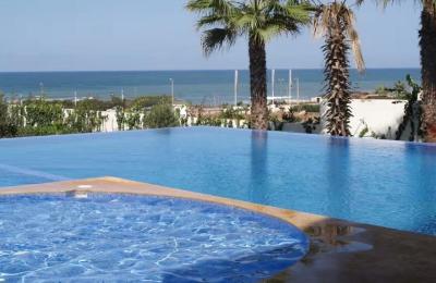 APPARTEMENT AVEC VUE SUR MER À LOUER