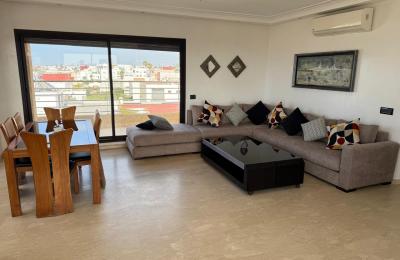 APPARTEMENT AVEC VUE SUR MER À LOUER