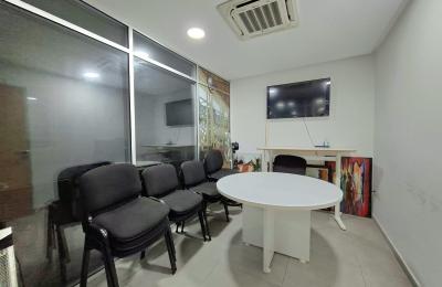 PLATEAU DE BUREAUX À LOUER - Racine