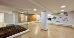 SPACIEUX LOCAL COMMERCIAL AVEC MEZZANINE – À MAARIF, LES IRIS – 195 M² REZ-DE-CHAUSSÉE + 122 M² MEZZANINE – AVEC GARAGE AU SOUS-SOL