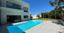 VILLA DE PRESTIGE À L’ENTRÉE DE DAR BOUAZZA