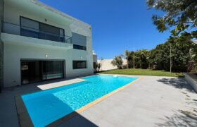 VILLA DE PRESTIGE À L’ENTRÉE DE DAR BOUAZZA