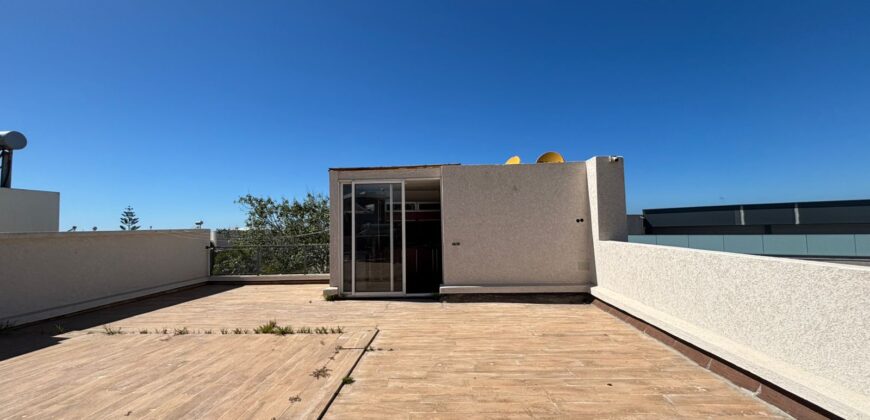 VILLA DE PRESTIGE À L’ENTRÉE DE DAR BOUAZZA