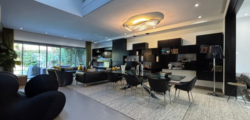 AIN DIAB – VENTE D’UNE MAGNIFIQUE VILLA AVEC PISCINE ET TOIT VUE MER EN RÉSIDENCE PRIVÉE