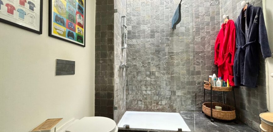 AIN DIAB – VENTE D’UNE MAGNIFIQUE VILLA AVEC PISCINE ET TOIT VUE MER EN RÉSIDENCE PRIVÉE