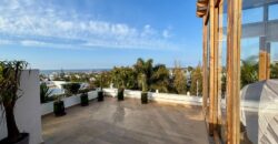 AIN DIAB – VENTE D’UNE MAGNIFIQUE VILLA AVEC PISCINE ET TOIT VUE MER EN RÉSIDENCE PRIVÉE