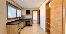 LOCATION D’UN JOLI STUDIO NEUF AVEC GRANDE TERRASSE, PARKING ET GARAGE EN CALIFORNIE