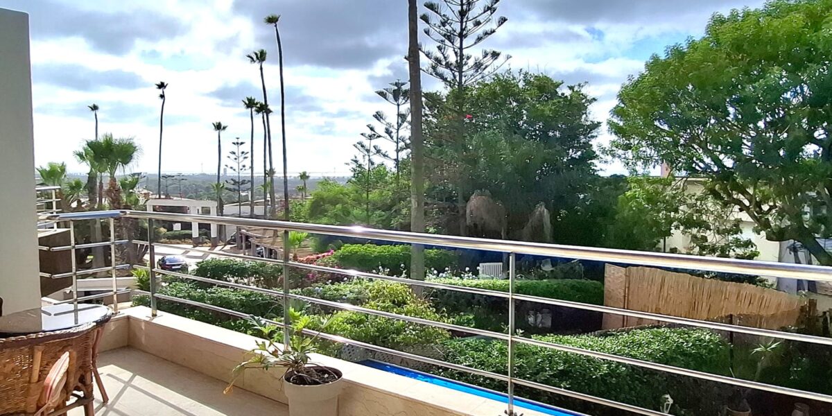 SUBLIME APPARTEMENT VUE SUR MER À AIN DIAB À LOUER MEUBLÉ