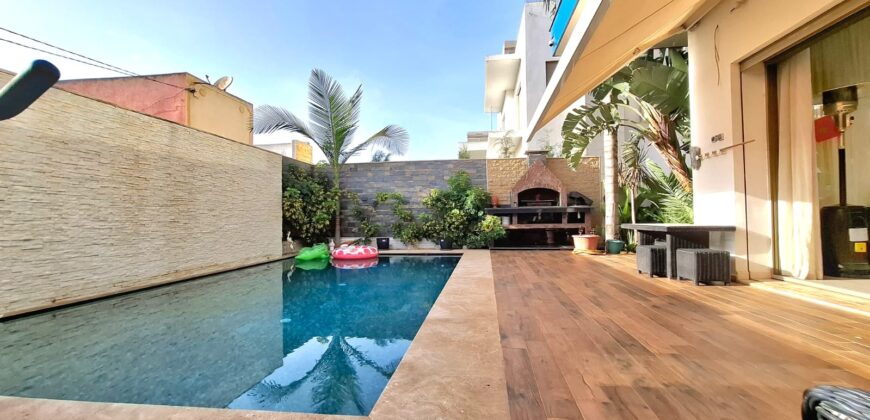 Superbe Villa Jumelée avec Piscine à Bouskoura sur Colline