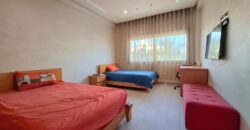 Superbe Villa Jumelée avec Piscine à Bouskoura sur Colline