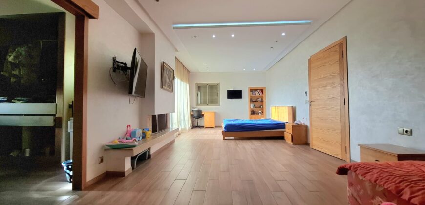 Superbe Villa Jumelée avec Piscine à Bouskoura sur Colline