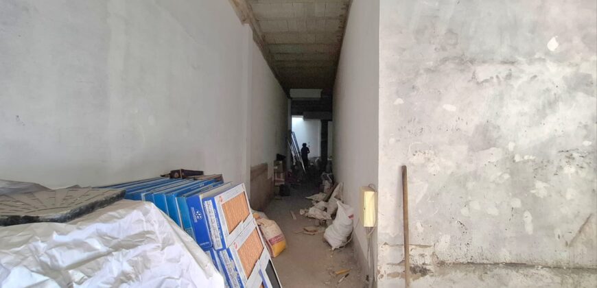 SPACIEUX LOCAL COMMERCIAL DE 140M² À LOUER À TRIANGLE D&rsquo;OR