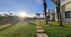 Domaine de Prestige sur 8000m² de Terrain et 1300m² Habitables