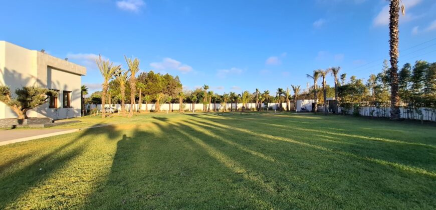 Domaine de Prestige sur 8000m² de Terrain et 1300m² Habitables