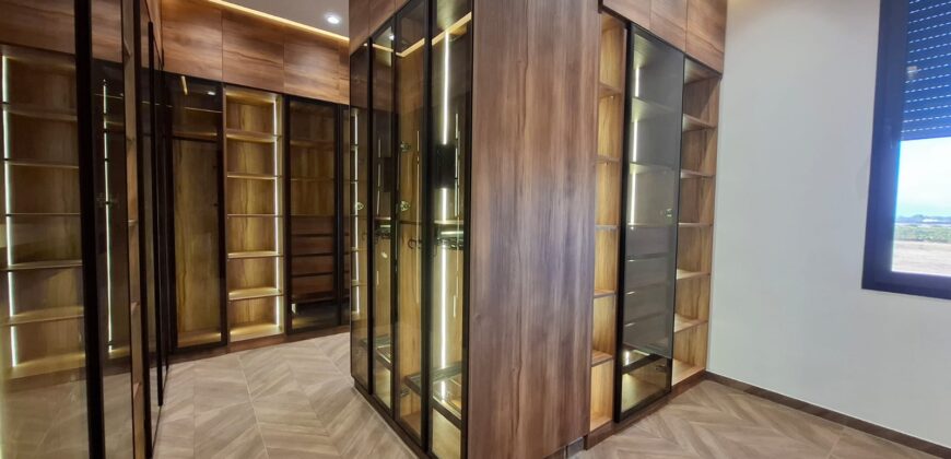 Domaine de Prestige sur 8000m² de Terrain et 1300m² Habitables