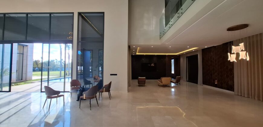 Domaine de Prestige sur 8000m² de Terrain et 1300m² Habitables