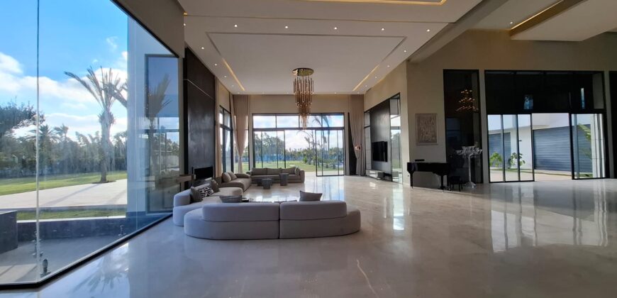 Domaine de Prestige sur 8000m² de Terrain et 1300m² Habitables