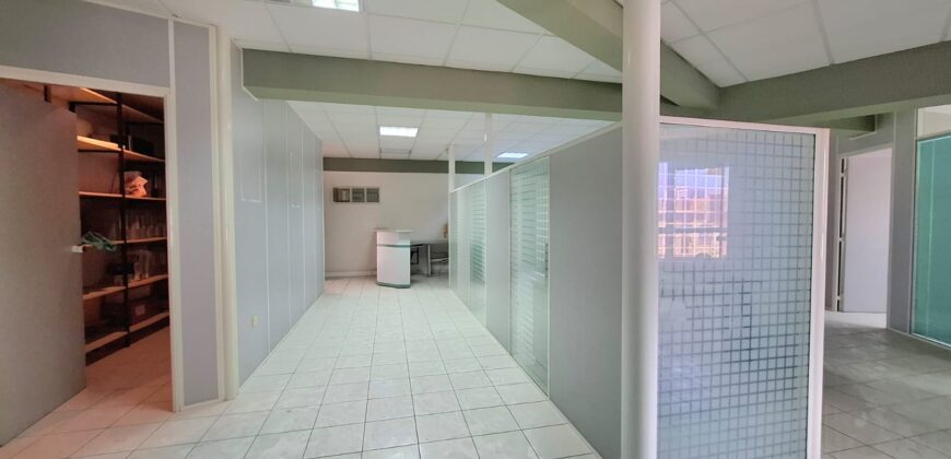 Grand Plateau De Bureau à Vendre à Derb Omar