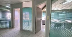 Grand Plateau De Bureau à Vendre à Derb Omar