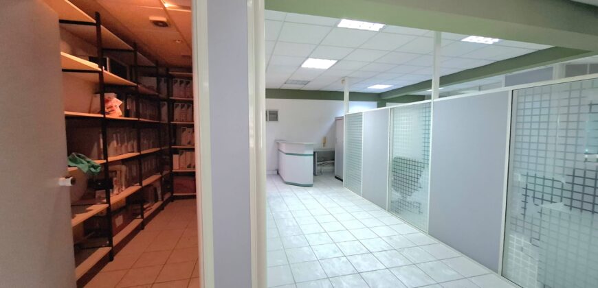 Grand Plateau De Bureau à Vendre à Derb Omar