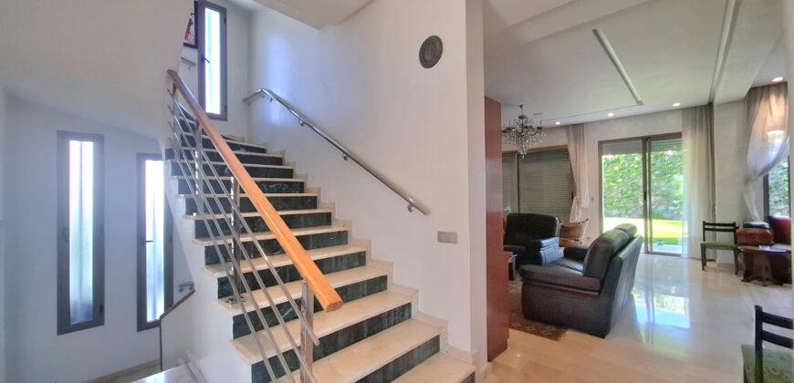 Villa de Prestige sur 501m² de Terrain à Vendre à Oued Merzeg Villa de Prestige sur 501m² de Terrain à Vendre à Oued Merzeg