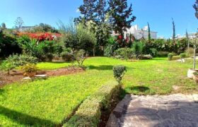 Super Rez de Jardin à Louer Meublé à Ain Diab Super Rez de Jardin à Louer Meublé à Ain Diab