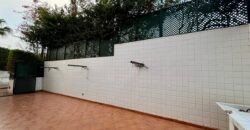 Villa de Prestige sur 2500m² de Terrain à Vendre à Dar Bouazza