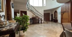 Villa de Prestige sur 2500m² de Terrain à Vendre à Dar Bouazza
