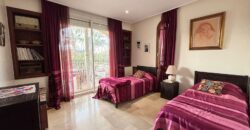 Villa de Prestige sur 2500m² de Terrain à Vendre à Dar Bouazza