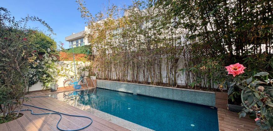 Super Rez-de-Jardin avec Piscine à Dar Bouazza à Vendre