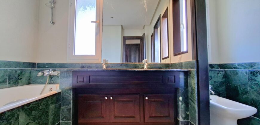 APPARTEMENT DE CACHET AVEC UNE VUE INCROYABLE SUR LA MER DE AIN DIAB À VENDRE