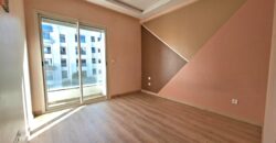 Super Appartement à la Cité Des Arts, Près de la Corniche