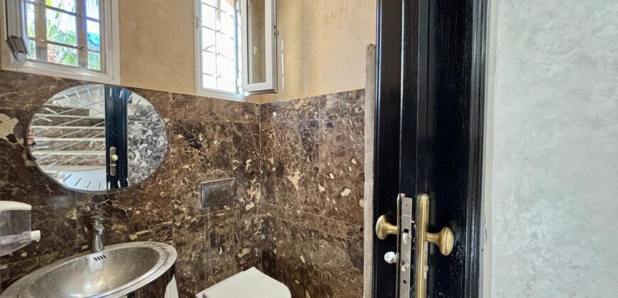 VILLA À USAGE PROFESSIONNEL À LOUER À CIL