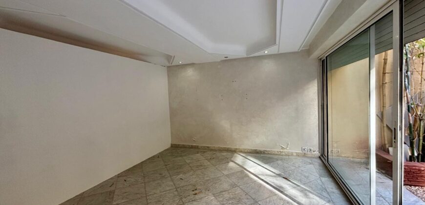 VILLA À USAGE PROFESSIONNEL À LOUER À CIL