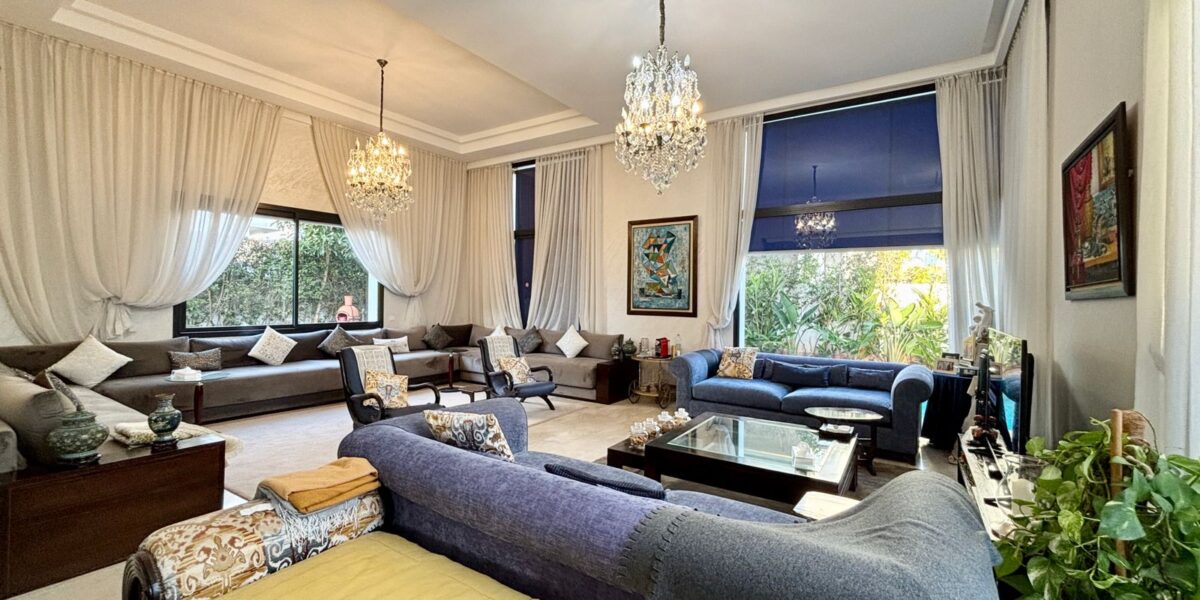 Magnifique villa isolée à vendre à Dar Bouazza