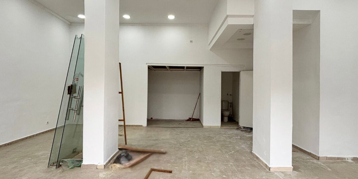 Local commercial à louer à Bourgogne 78m2