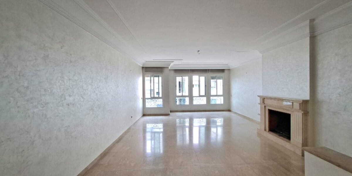 Appartement à louer 3 chambres 168m2 à Racine