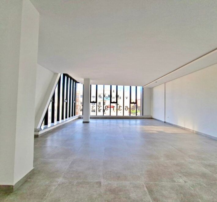 Super plateau de bureau à vendre clé en main