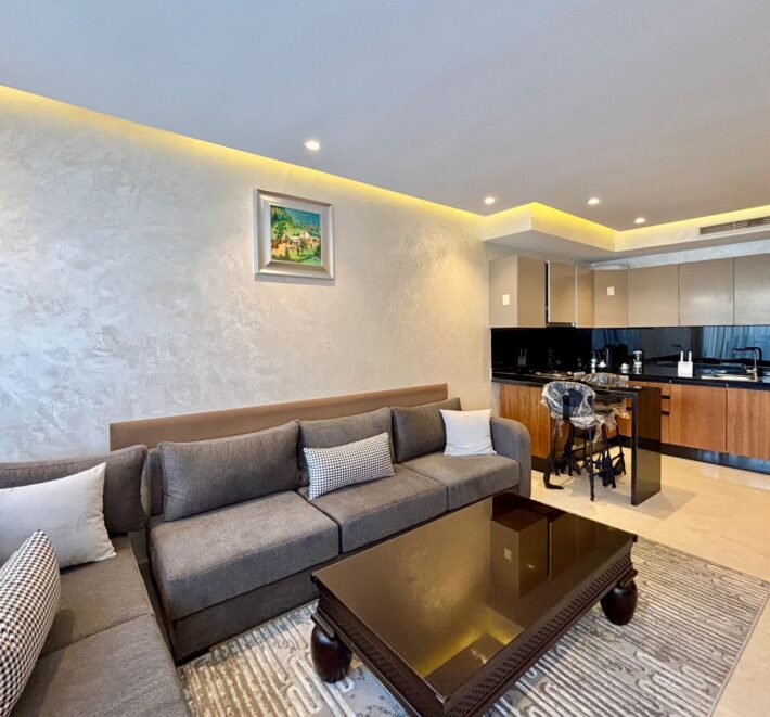 Studio meublé avec terrasse à louer – les princesses