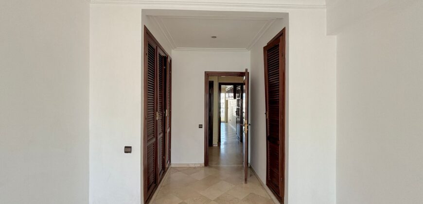 Appartement traversant dernier étage à vendre