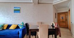 Appartement traversant au 4eme étage à vendre