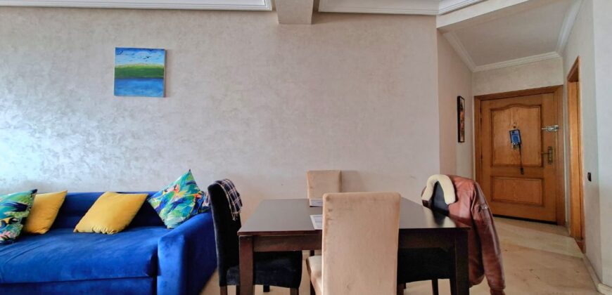 Appartement traversant au 4eme étage à vendre