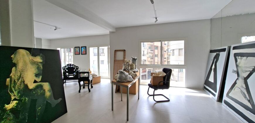 Super Bureau de 300M² à Louer au Coeur de Racine