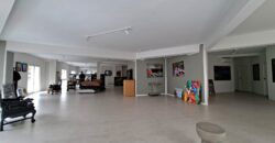 Super Bureau de 300M² à Louer au Coeur de Racine