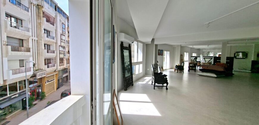 Super Bureau de 300M² à Louer au Coeur de Racine