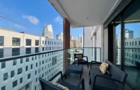 Appartement traversant meublé au 8e étage – CFC